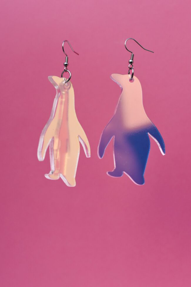 Bozan Pingiini Eläin Korvakorut Hologram Sävyssä titiMadam Jewelry Bozan Pingiini Eläin Korvakorut Hologram Sävyssä titiMadam Jewelry