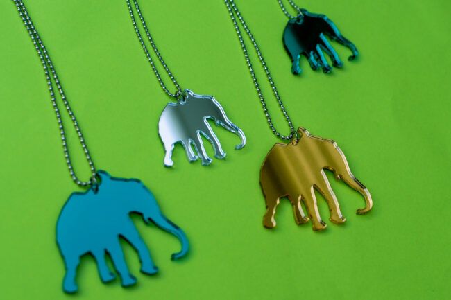 Anton Norsu Eläin Kaulakoru Iso Ja Pieni Eri Värejä titiMadam Jewelry Anton Norsu Eläin Kaulakoru Iso Ja Pieni Eri Värejä titiMadam Jewelry