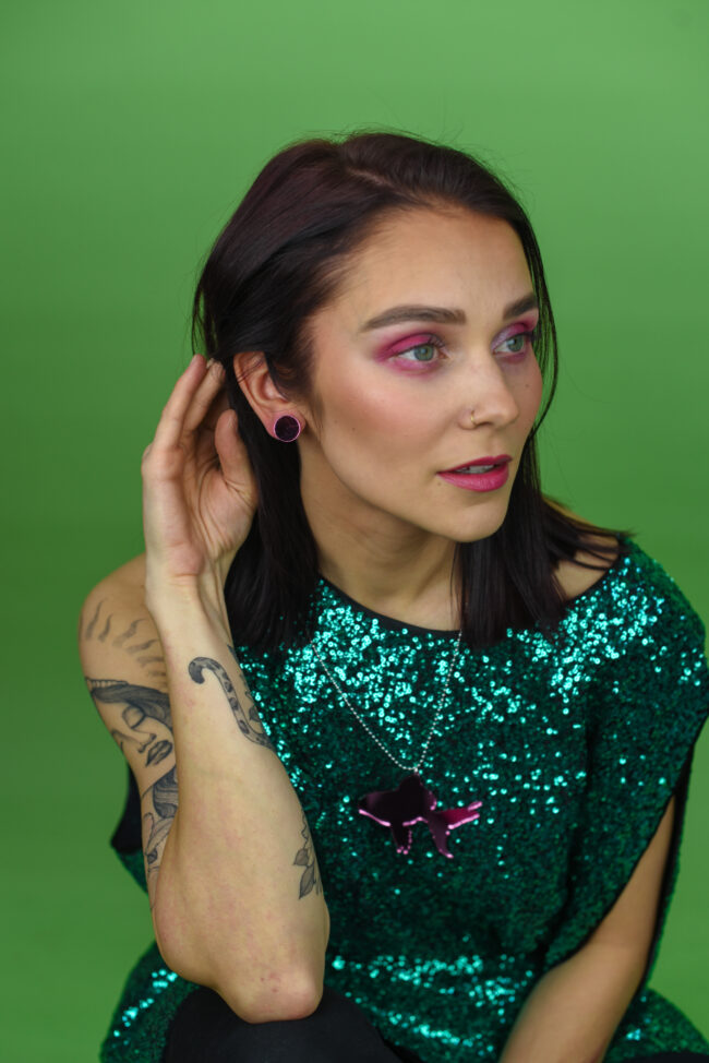 Galatee Kultakala Iso Kaulakoru Pinkki Peili Galatee Kultakala Iso Kaulakoru Pinkki Peili