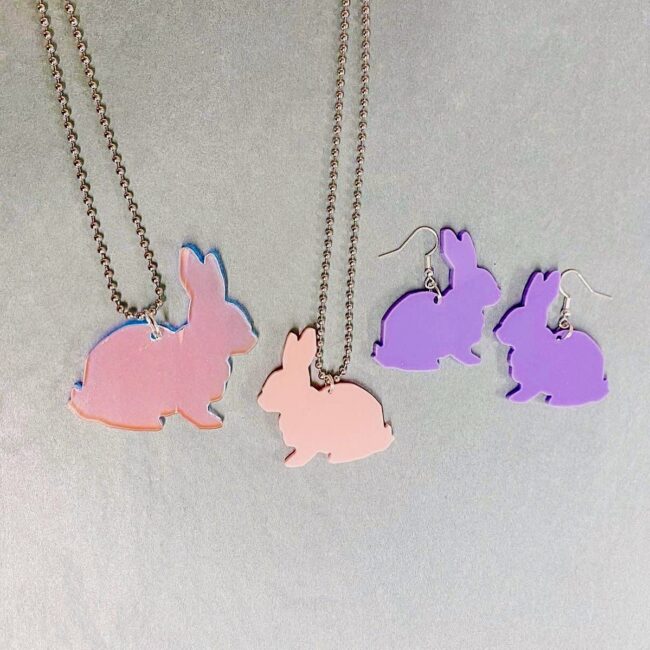 Pauliina Pupu pienet korvakorut ja kaulakorut titiMadam Pauliina Pupu pienet korvakorut ja kaulakorut titiMadam