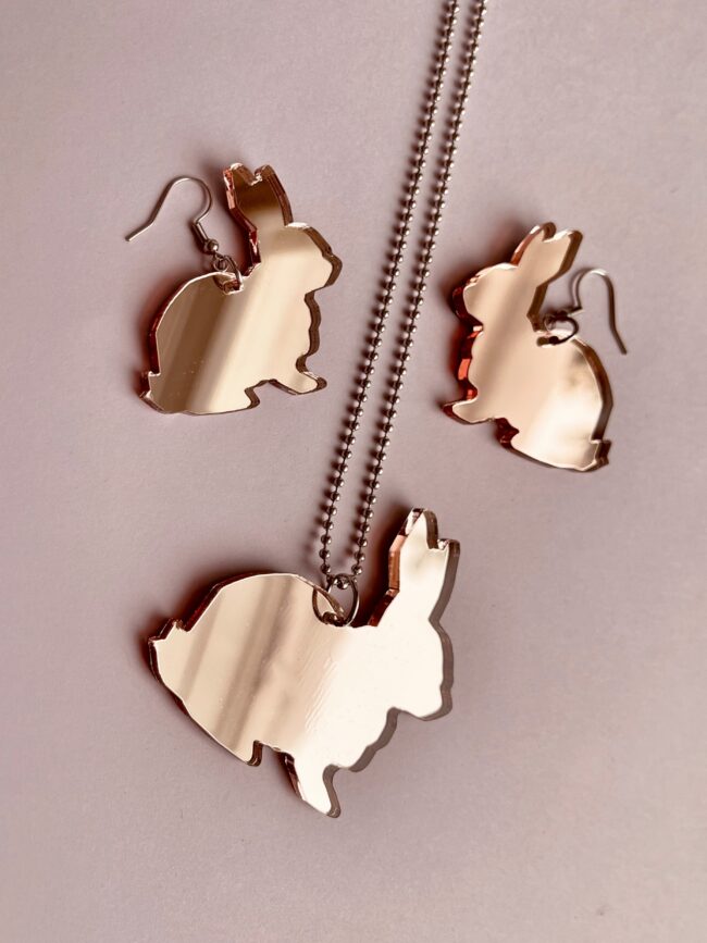 Pauliina Pupu Eläin Korvakorut ja Kaulakoru titiMadam Jewelry Pauliina Pupu Eläin Korvakorut ja Kaulakoru titiMadam Jewelry