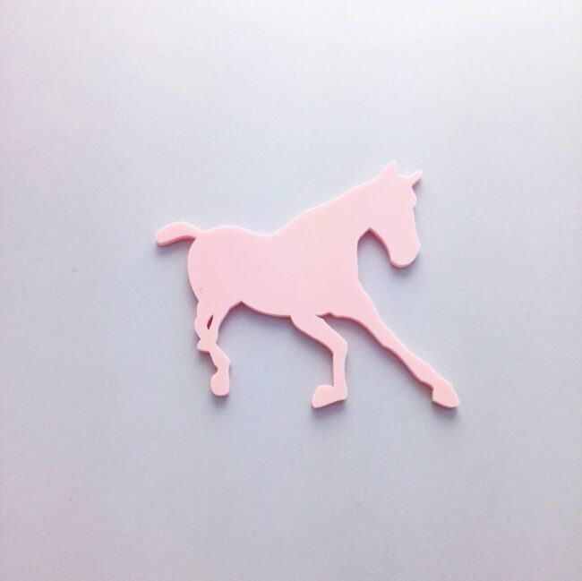 Emma Hevonen Eläinaiheinen Pinni Useita Värejä Emma Hevonen Eläinaiheinen Pinni Useita Värejä