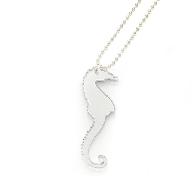 Sara Seahorse pendant 5 Sara Seahorse merihevonen kaulakoru