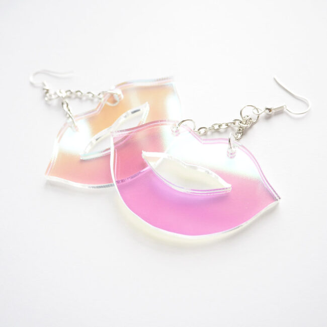 titiMadam lips huulet earrings iridescent Huulet korvakorut iridescent titiMadam