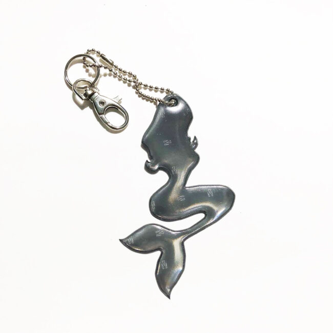 titiMadam_mermaid_heijastin_black titiMadam_mermaid_heijastin_black