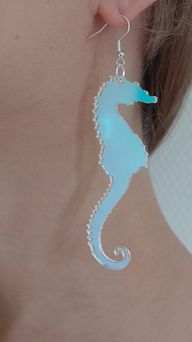 merihevonen-iso-iridescent-malli merihevonen-iso-iridescent-malli