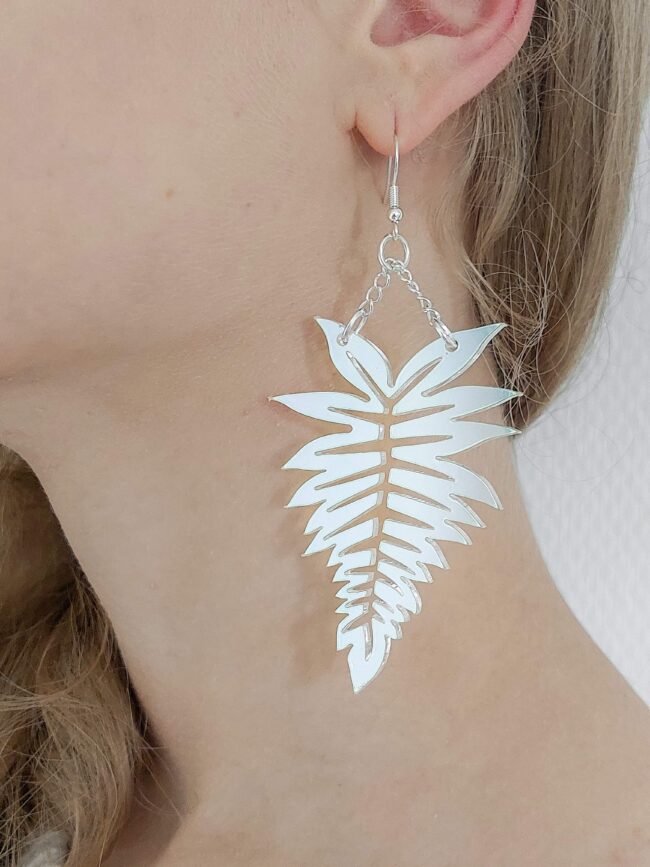 Fern iridescent isot korvakorut titiMadam Jewelry Fern iridescent isot korvakorut titiMadam Jewelry