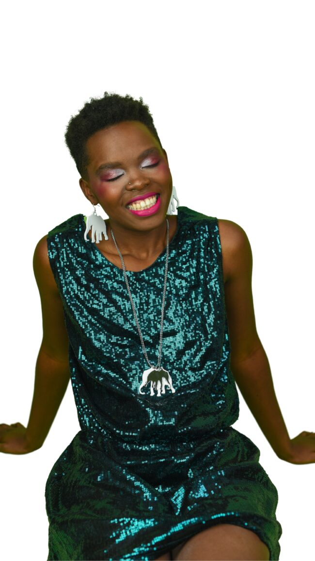 Anton Norsu Iso valkoinen kaulakoru titiMadam Jewelry Anton Norsu Iso valkoinen kaulakoru titiMadam Jewelry