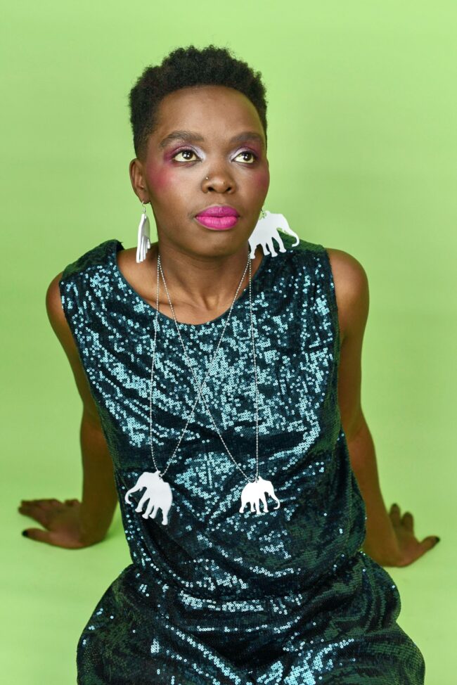 titiMadam Jewelry Anton Norsu Ipieni ja iso valkoinen kaulakoru titiMadam Jewelry Anton Norsu pieni ja iso valkoinen kaulakoru