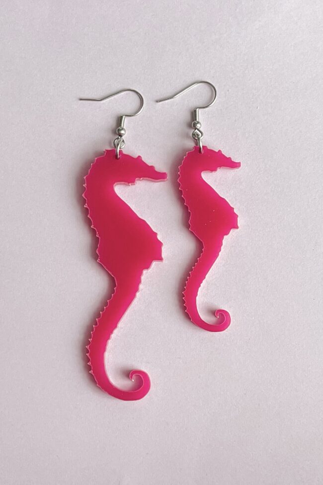 Sara Merihevonen Eläinaiheiset Korvakorut Pieni Ja Iso Koko Pinkki titiMadam Jewelry Sara Merihevonen Eläinaiheiset Korvakorut Pieni Ja Iso Koko Pinkki titiMadam Jewelry