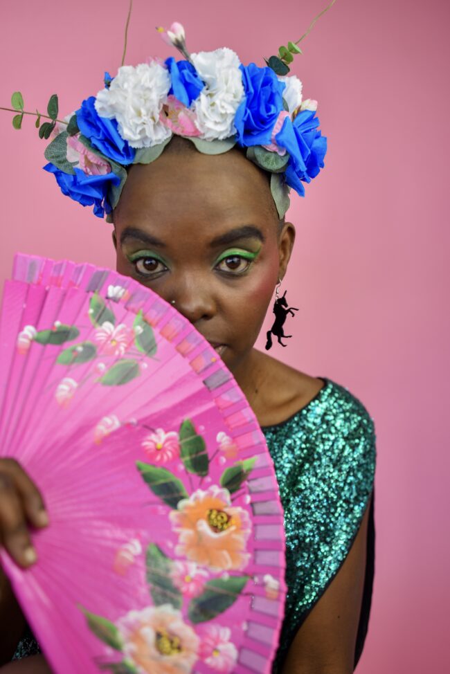 yaseed.pieni.yksisarvinen.musta.malli yaseed.pieni.yksisarvinen.musta.malli