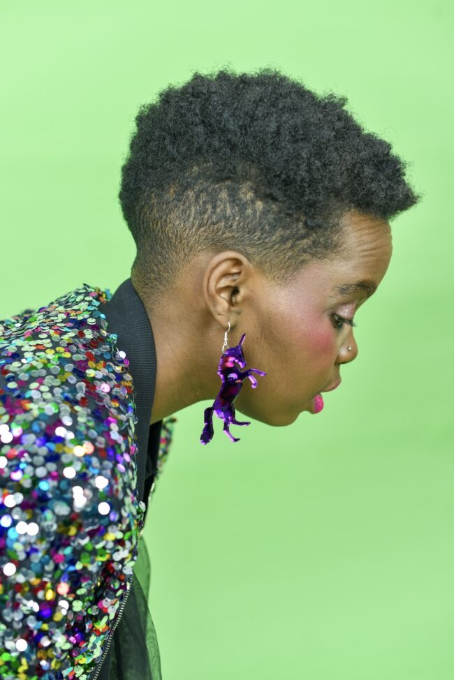 yaseed.yksisarvinen.korvassa.liila.peili.malli2 yaseed.yksisarvinen.korvassa.liila.peili.malli2