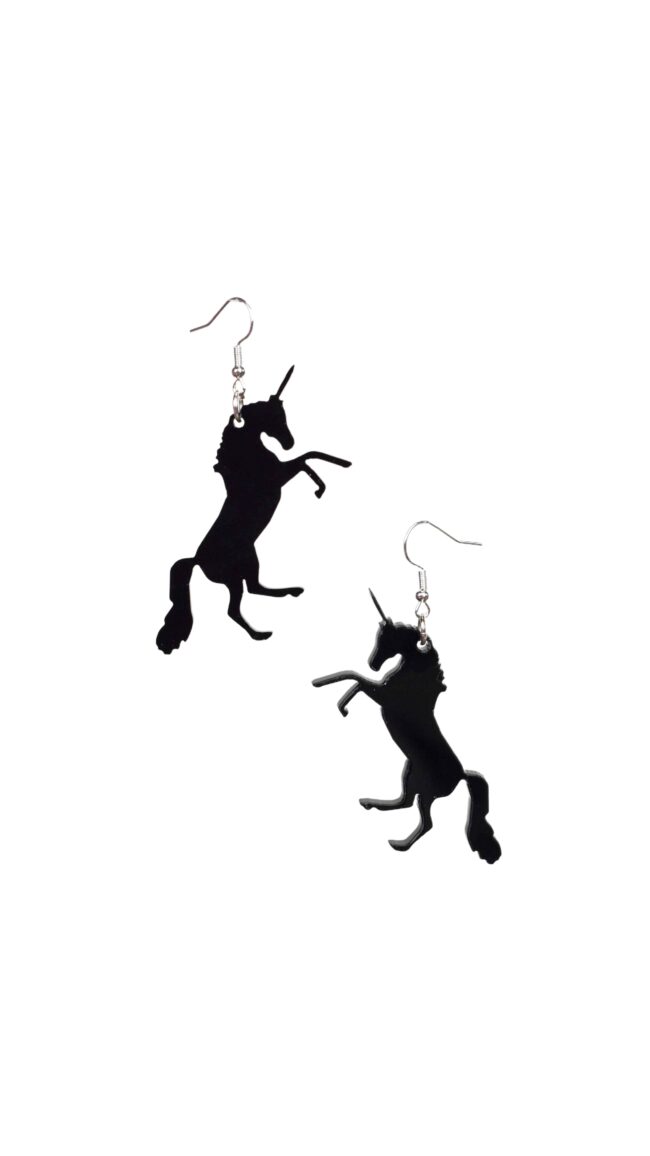 Yaseed Yksisarvinen isot mustat korvakorut titiMadam Yaseed Yksisarvinen isot mustat korvakorut titiMadam