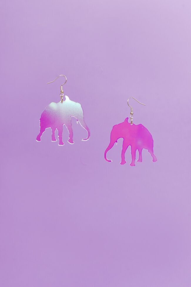 Anton Norsu pienet korvakorut iridescent titiMadam Jewelry Anton Norsu pienet korvakorut iridescent titiMadam Jewelry