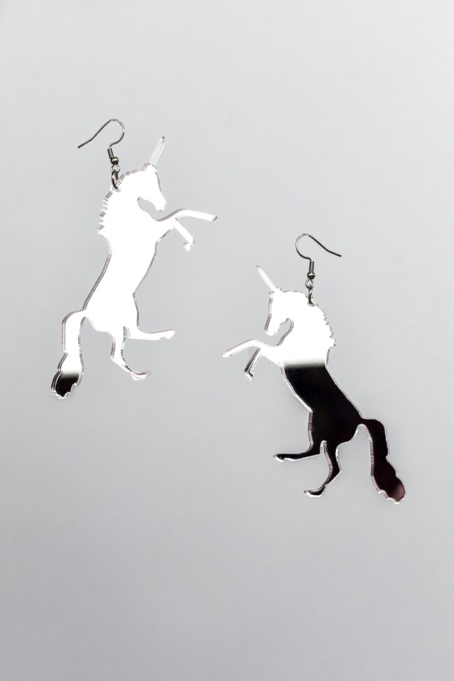 hopea-yksisarvinen-iso-peili hopea-yksisarvinen-iso-peili