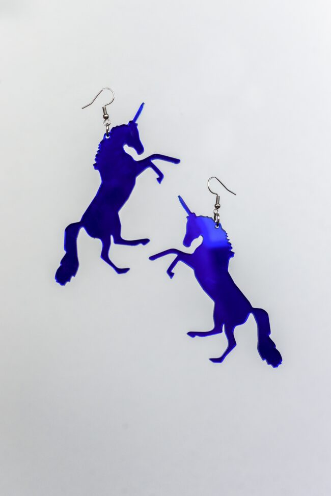 yksisarvinen-iso-sininen-peili Yaseed Yksisarvinen Isot Korvakorut titiMadam Jewelry