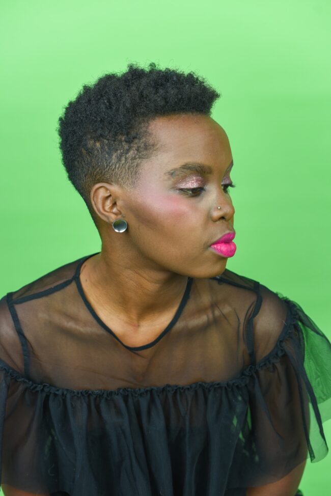 pyöreä-peilinappi-hopea-malli pyöreä-peilinappi-hopea-malli