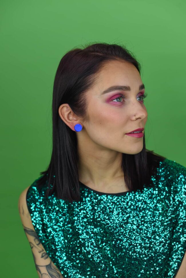 peili-nappikorvakoru-pieni-sininen-malli peili-nappikorvakoru-pieni-sininen-malli