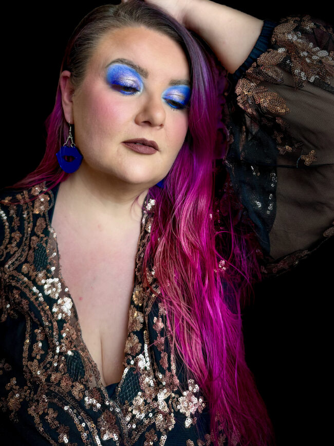 Isot Näyttävät Siniset Huulet Korvakorut titiMadam Jewelry Tuijah Nyrhinen Isot Näyttävät Siniset Huulet Korvakorut titiMadam Jewelry Tuijah Nyrhinen