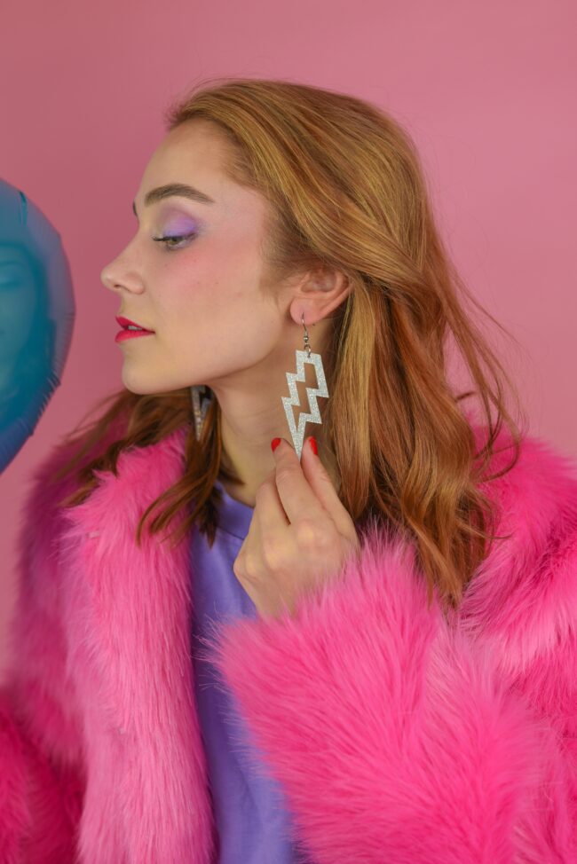 salama-hopea-glitter-koukku-malli-korvakorut salama-hopea-glitter-koukku-malli-korvakorut