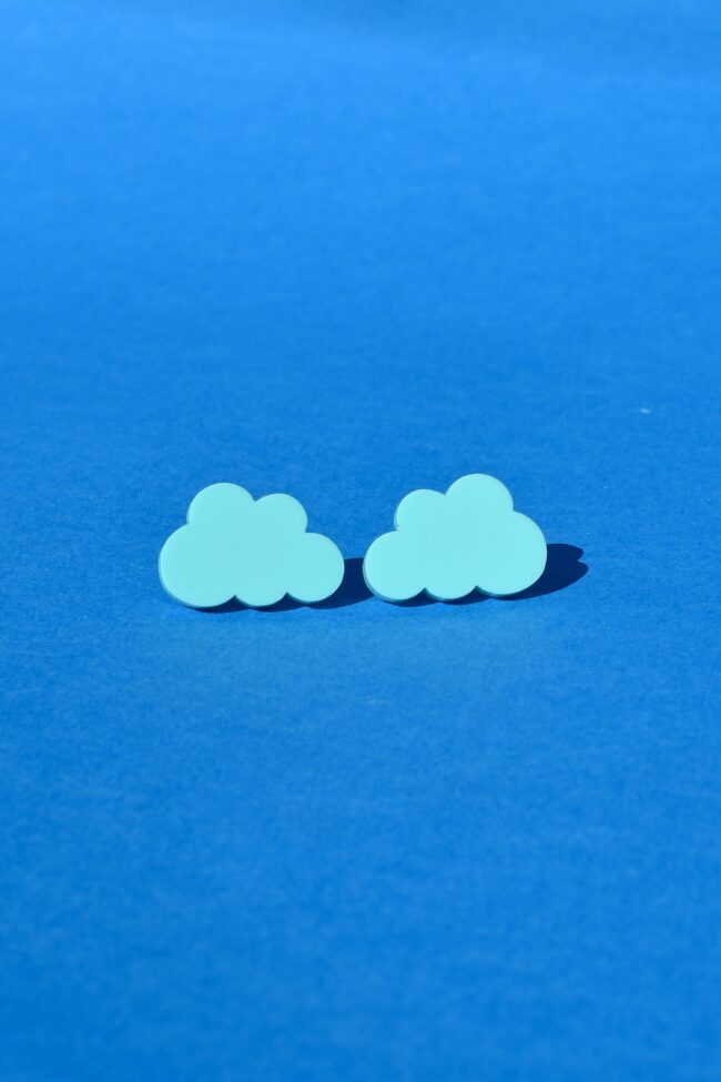 Pienet Pilvi Nappikorvakorut minttu titiMadam Jewelry Pienet Pilvi Nappikorvakorut minttu titiMadam Jewelry