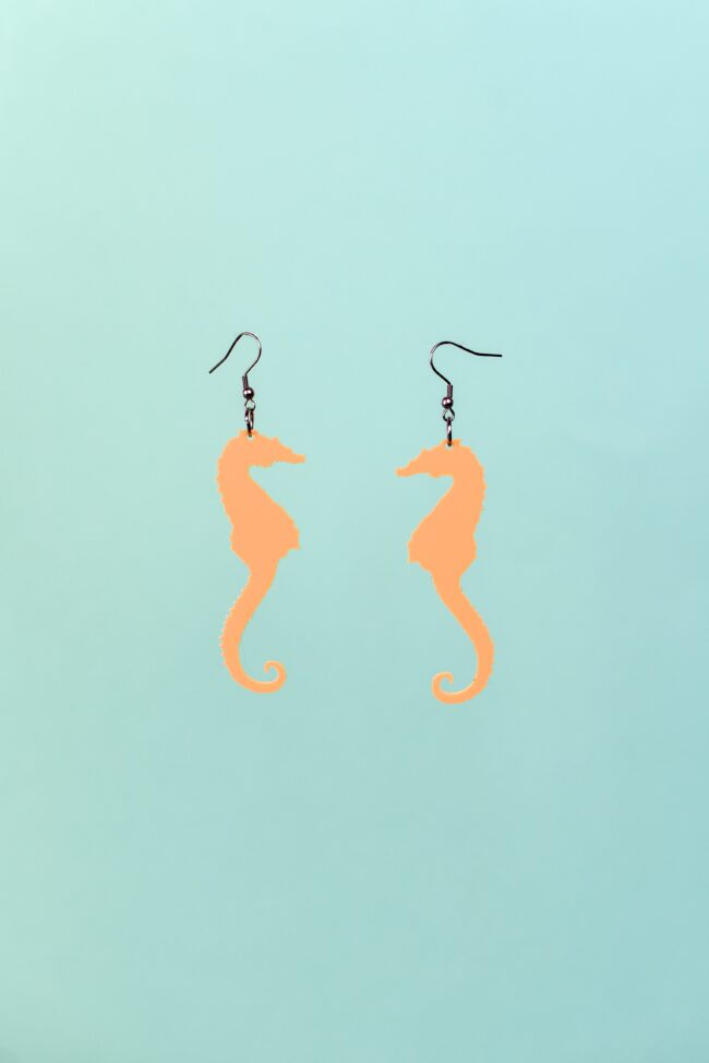 sara-merihevonen-persikka-isot-korvakorut Sara Merihevonen Persikka Isot Eläin Korvakorut titiMadam Jewelry