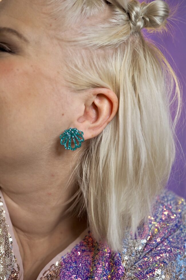 Simpukka Pienet Glitter Nappikorvakorut Jade titiMadam Jewelry Simpukka Pienet Glitter Nappikorvakorut Jade titiMadam Jewelry