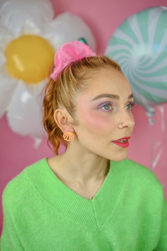 simpukka-nappirkorvakorut-pastelli-persikka-malli simpukka-nappirkorvakorut-pastelli-persikka-malli