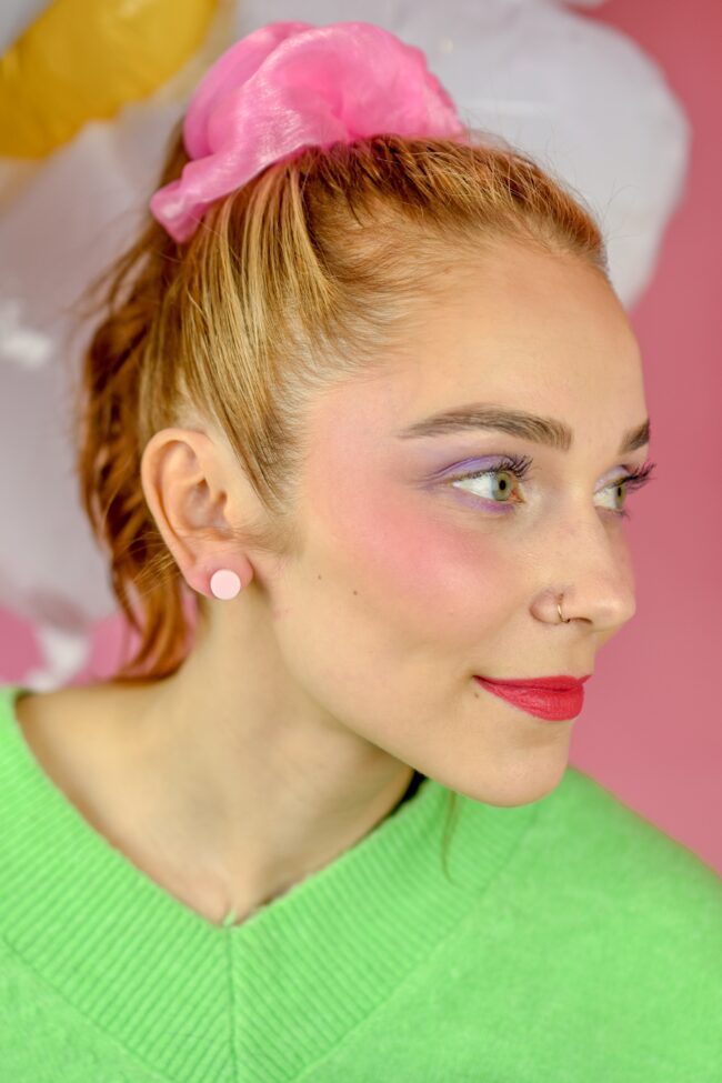 pyöreät-nappikorvakorut-vaaleanpunainen-super-pieni pyöreät-nappikorvakorut-vaaleanpunainen-super-pieni