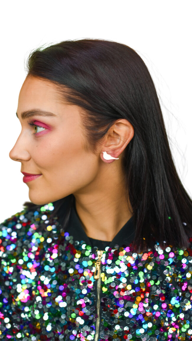 Ben Lintu pienet nappikorvakorut valkoinen titiMadam Ben Lintu pienet nappikorvakorut valkoinen titiMadam