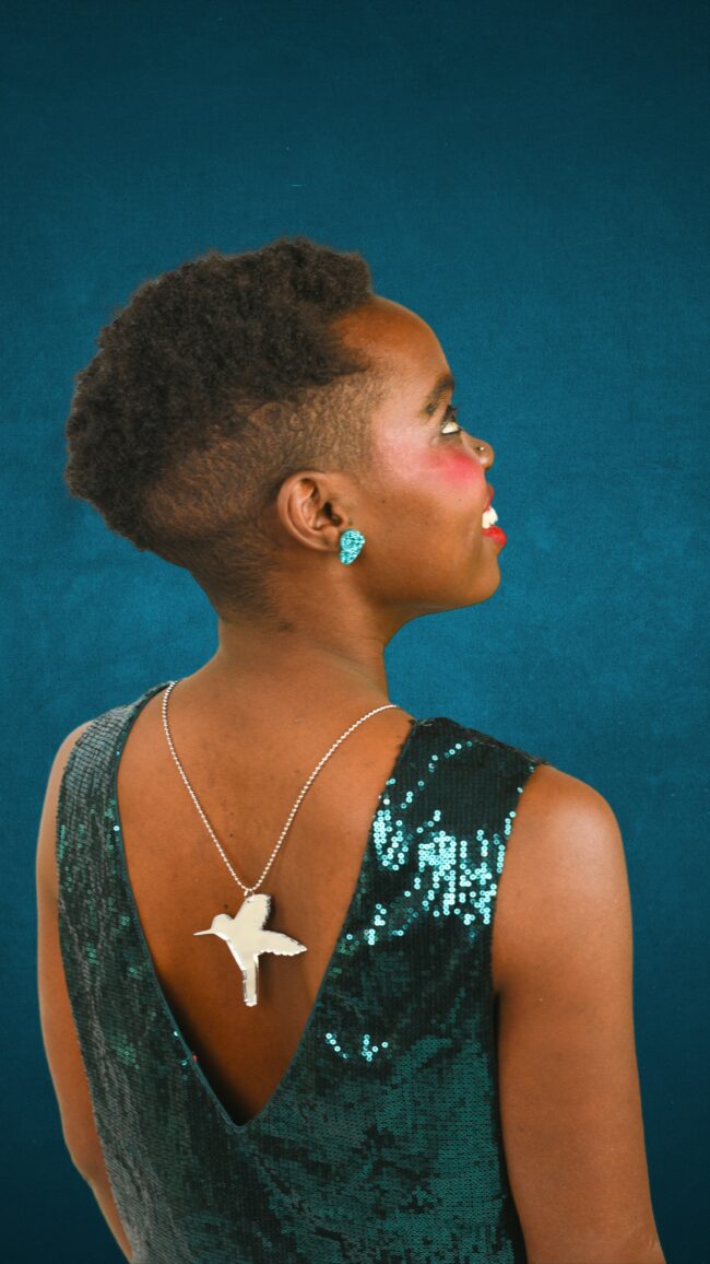 Iso Vilma Kolibri Kaulakoru hopea peili titiMadam Jewelry Iso Vilma Kolibri Kaulakoru hopea peili titiMadam Jewelry