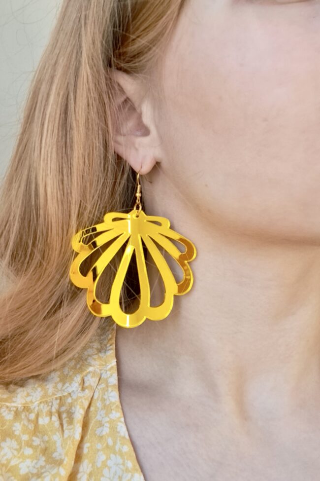 Isot Simpukka Korvakorut Keltainen Peili titiMadam Isot Simpukka Korvakorut Keltainen Peili titiMadam