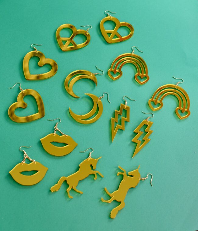 Upeat Isot Näyttävät Korvakorut titiMadam Jewelry verkkokaupasta Upeat Isot Näyttävät Korvakorut titiMadam Jewelry verkkokaupasta