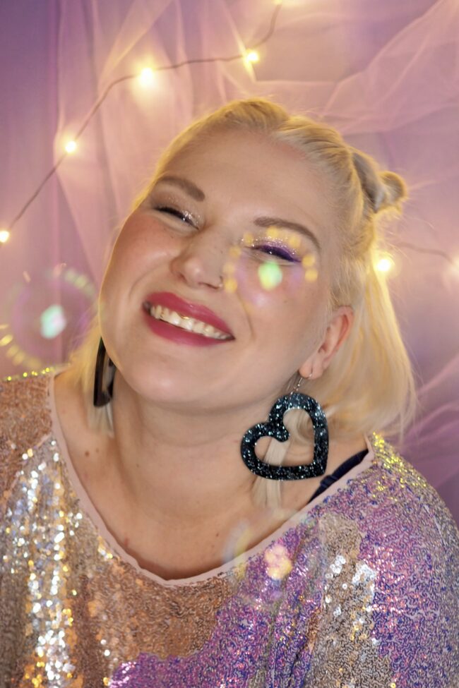 Isot Sydän Glitter Korvakorut Musta titiMadam Jewelry Isot Sydän Glitter Korvakorut Musta titiMadam Jewelry