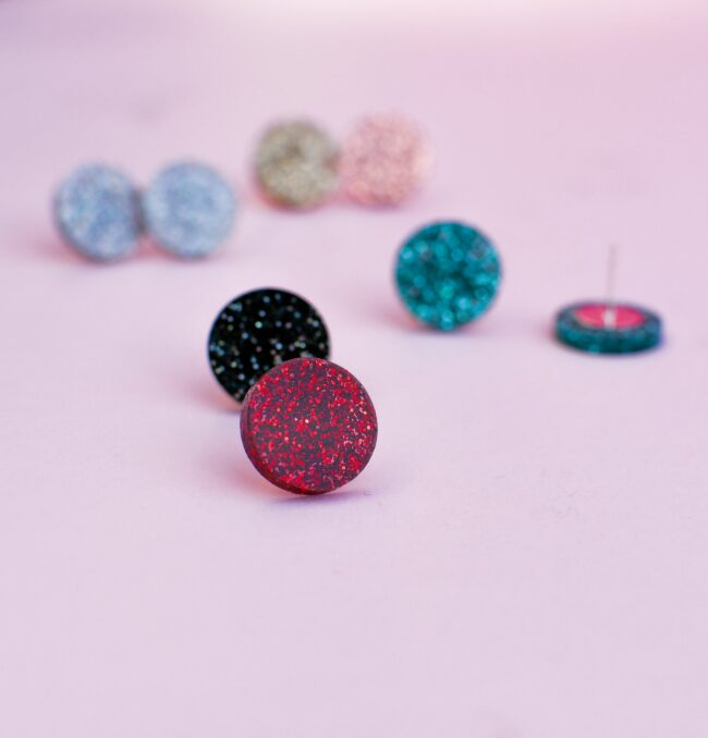 Pyöreät Glitter Nappikorvakorut Useita Värejä titiMadam Jewelry Pyöreät Glitter Nappikorvakorut Useita Värejä titiMadam Jewelry