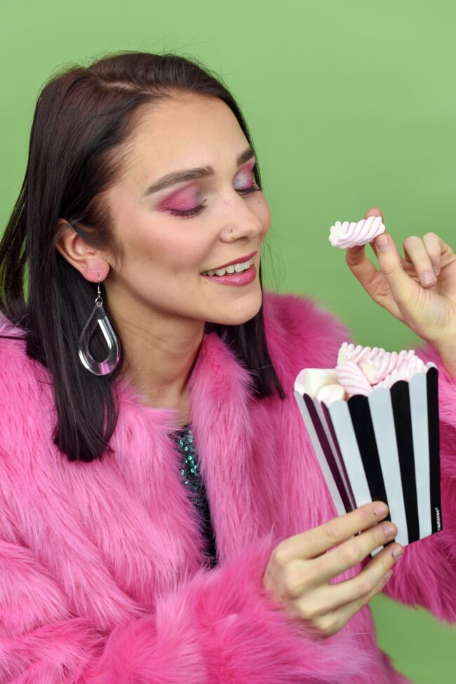 pisara.peili.hopea.malli2.koukulla pisara.peili.hopea.malli2.koukulla