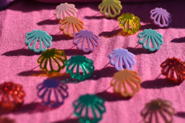 Kauniit Pienet Simpukka Nappikorvakorut useissa väreissä titiMadam Kauniit Pienet Simpukka Nappikorvakorut useissa väreissä titiMadam