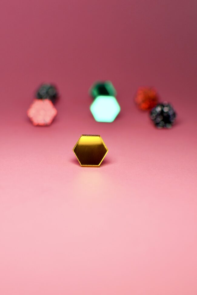 Pienet Kuutio Nappikorvakorut Keltainen Peili titiMadam Jewelry Pienet Kuutio Nappikorvakorut Keltainen Peili titiMadam Jewelry