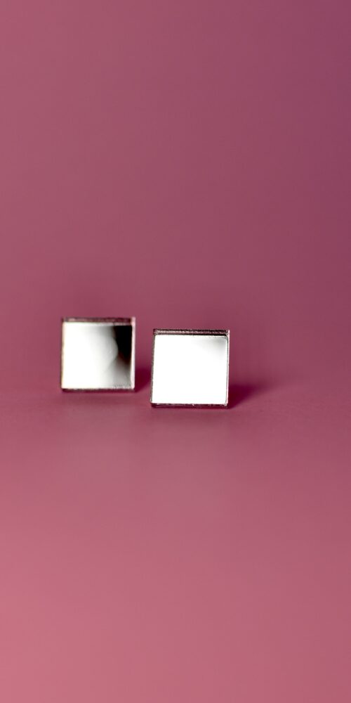 Pienet Neliö Ruutu Nappikorvakorut hopea titiMadam