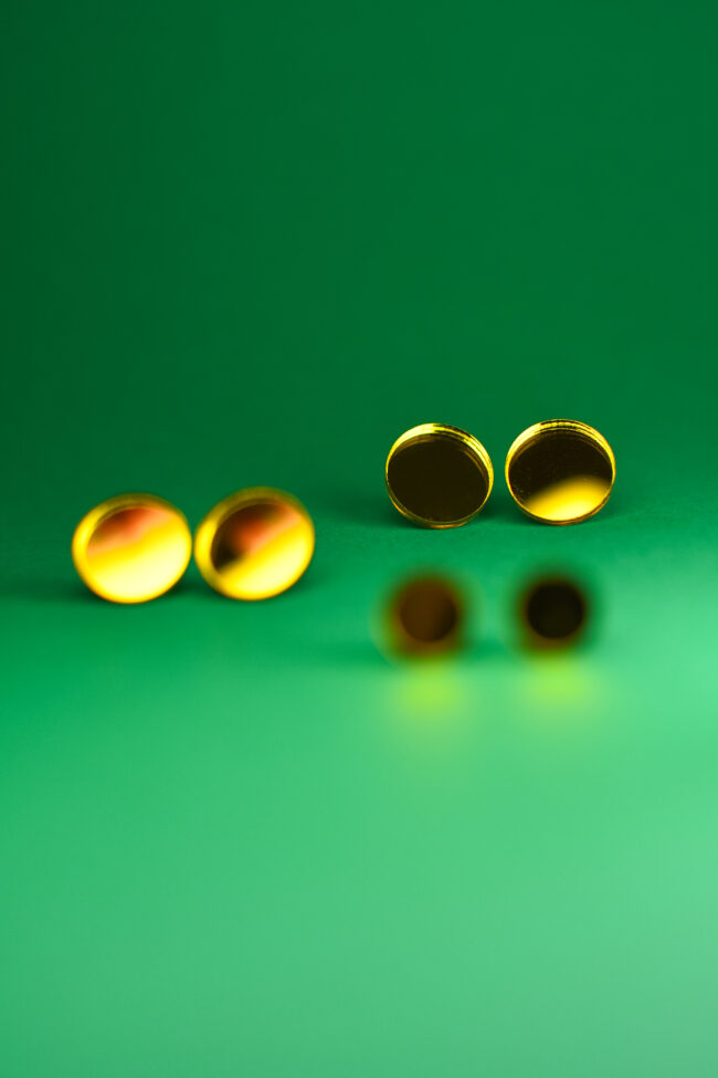 Pieni Keltainen Nappikorvakorut titiMadam Jewelry Pieet Keltaiset söpöt Nappikorvakorut titiMadam Jewelry