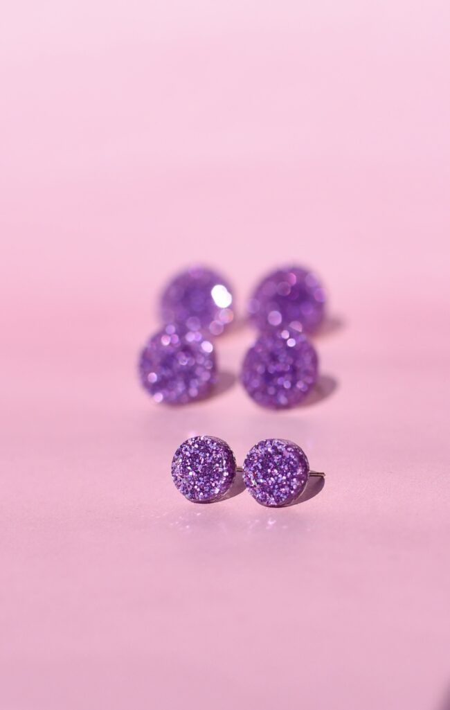 Pyöreät Glitter Nappikorvakorut Liila Super Pieni titiMadam Pyöreät Glitter Nappikorvakorut Liila Super Pieni titiMadam