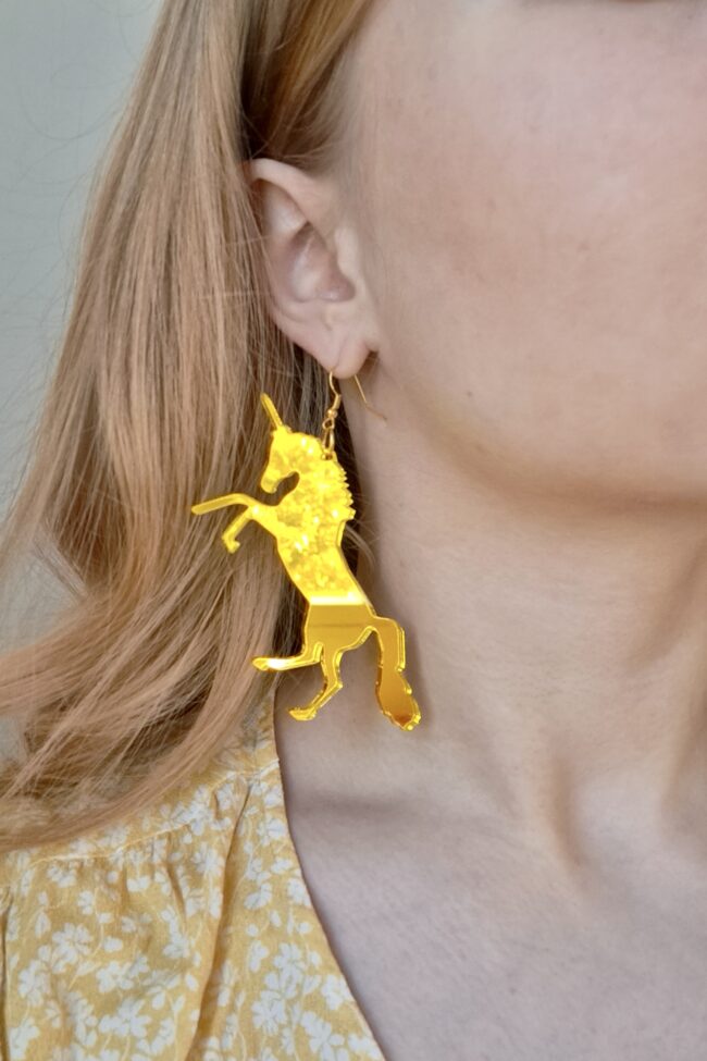 Yaseed Yksisarvinen Iso Keltainen Peili titiMadam Yaseed Yksisarvinen Iso Keltainen Peili titiMadam