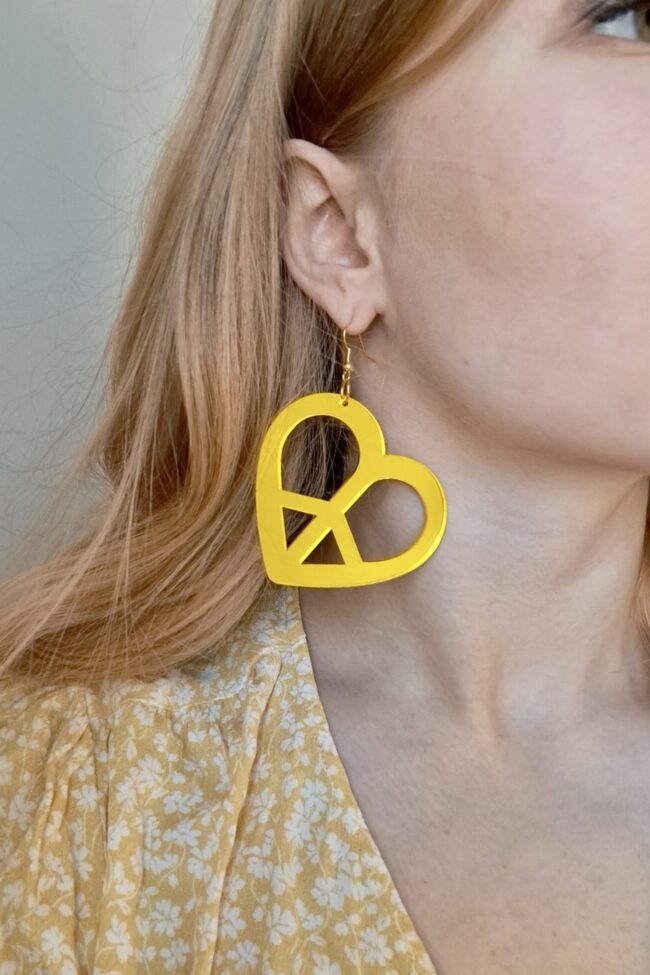 Ihanat Isot Peace Korvakorut Keltainen titiMadam Jewelry Ihanat Isot Peace Korvakorut Keltainen titiMadam Jewelry