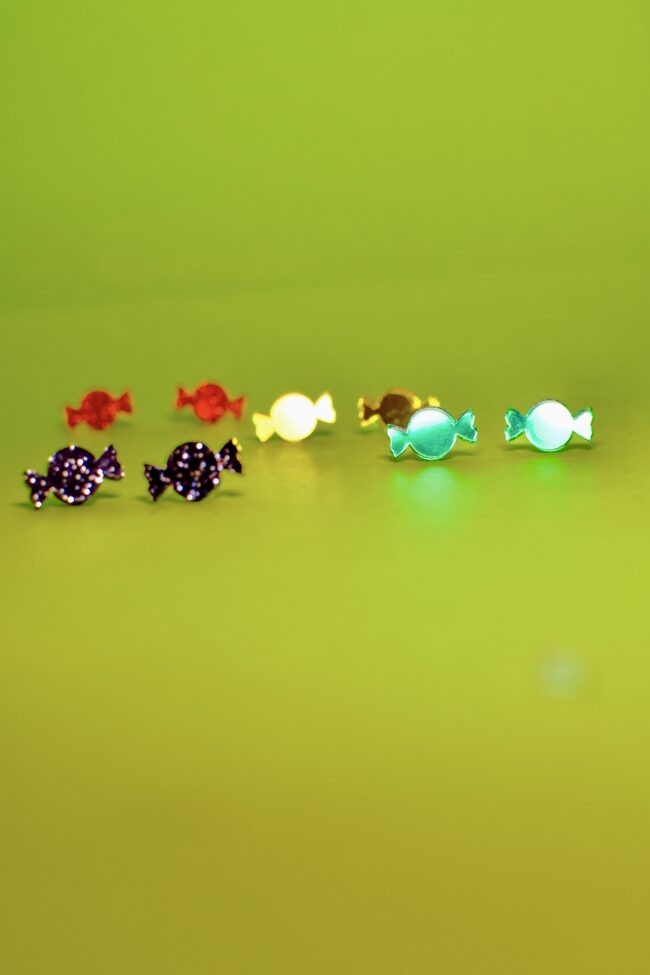 Ihanimmat Karkki korut itselle ja lahjaksi titiMadam Jewelry verkkokaupasta! Ihanimmat korut itselle ja lahjaksi titiMadam Jewelry verkkokaupasta!