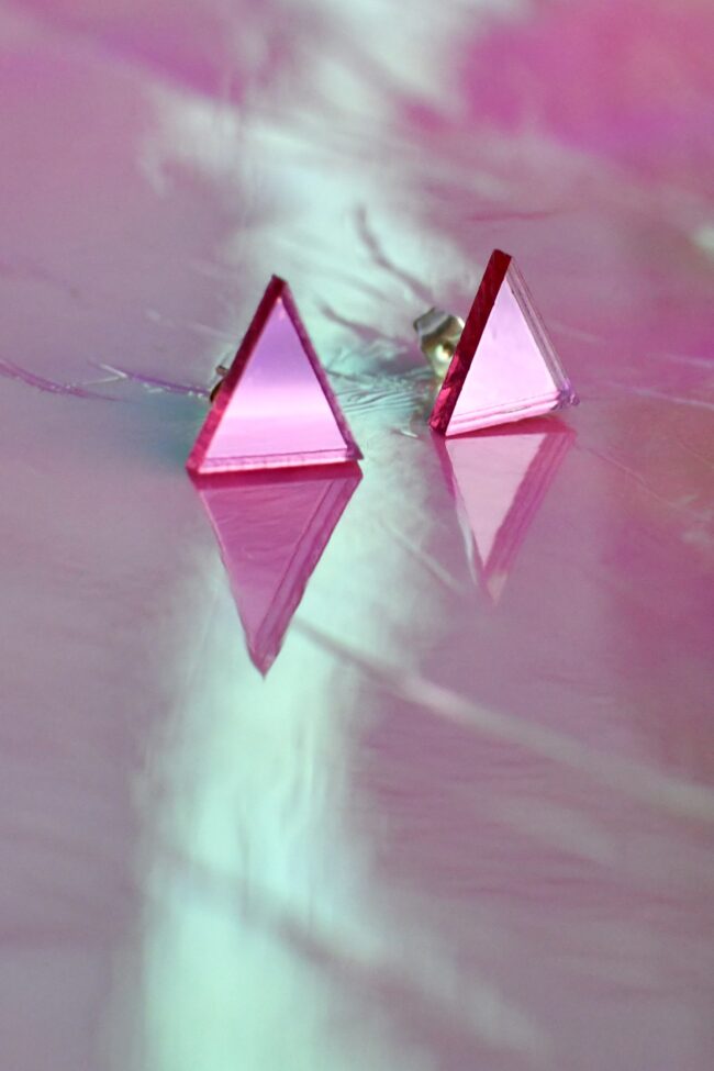 Pienet Kolmio Nappikorvakorut Pinkki Peili Pienet Kolmio Nappikorvakorut Pinkki Peili titiMadam