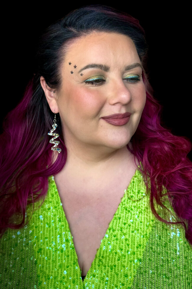 Upeat Spiraali PARTY23 -malliston Glitterkorut kotimaisesta titiMadam Jewelry verkkokaupasta! Upeat PARTY23 -malliston Glitterkorut kotimaisesta titiMadam Jewelry verkkokaupasta!