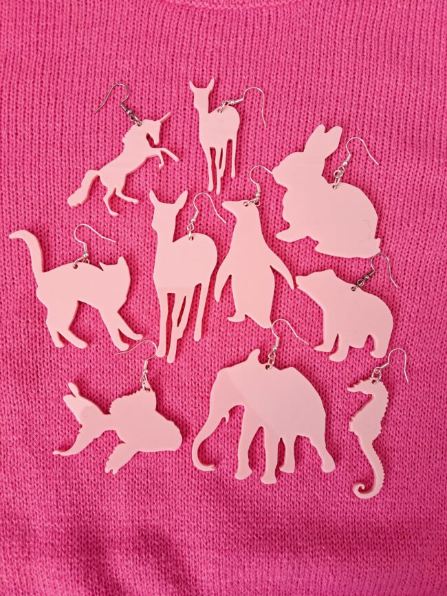 Kotimaiset eläinkorvakorut titiMadam Jewelry verkkokaupasta! Kotimaiset eläinkorvakorut titiMadam Jewelry verkkokaupasta!