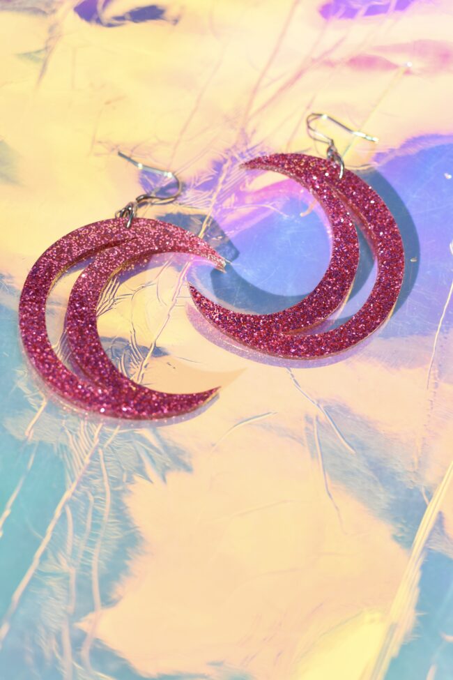 Isot Glitter Kuu Pinkki Korvakorut titiMadam Isot Glitter Kuu Pinkki Korvakorut titiMadam