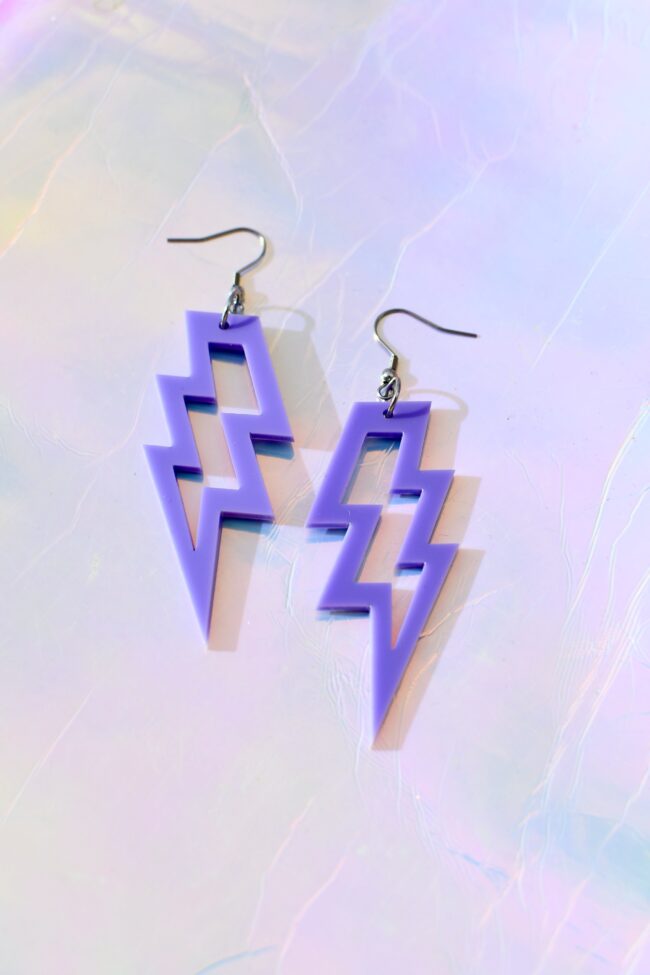 Laventelit Isot Salama korvakorut titiMadam Jewelry Laventelit Isot Salama korvakorut titiMadam Jewelry