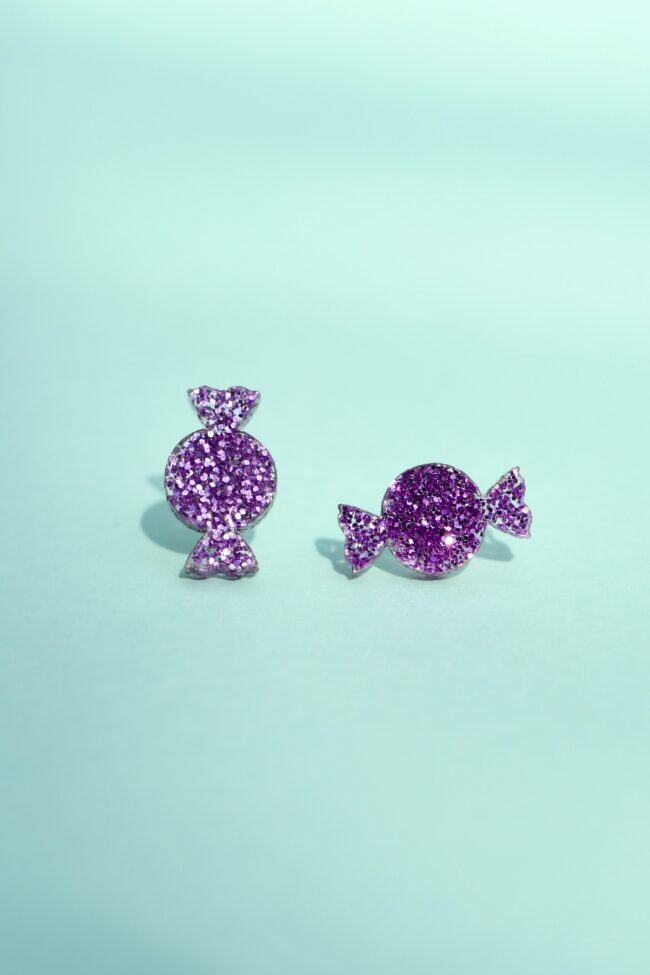 Pienet Glitter Karkki Nappikorvakorut liiila titiMadam